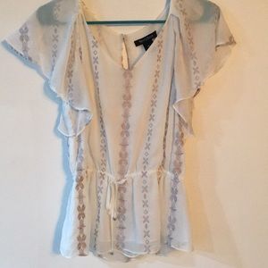 Blouse with caplet sleeves